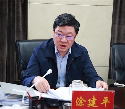 彰显省会担任，，，，，，，，我们城投人这么干！